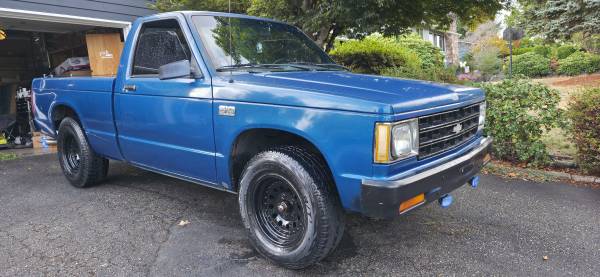 Chevy S10 clásica de 1986 con transmisión manual de 5 velocidades - $2500 (Auburn)63442290881665122