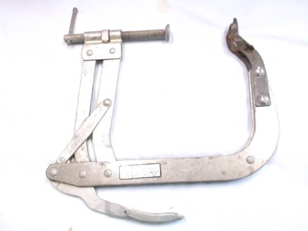 VALVE SPRING COMPRESSOR AUTOMOTIVE 1