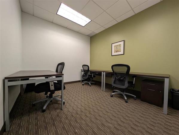 Co-working Desks Available in Diamond District, Manhattan, NY!!! 1