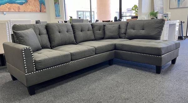 Brand new brown linen Sectional Sofa with 2 accent pillows. 1