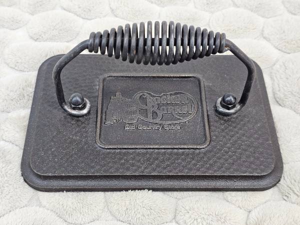 /// LODGE for CRACKER BARREL CAST IRON GRILL PRESS \\\ 1
