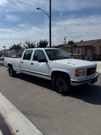 2000 GMC Sierra 3500 - $2800 (Los Ángeles)634708944608031216
