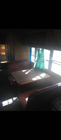 $300 / 360ft2 - Autobús para alquilar (Taos Mesa)63659900940801124