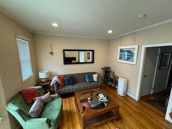 $1,950 / 2br - 800ft2 - Bright & Charming 2-Bedroom in Seacliff64000757629953120
