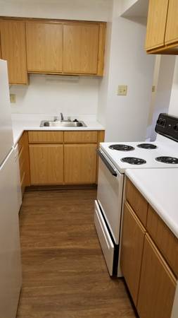 $1,000 / 2br - 860ft2 - 2bdrm-w/obal-Hello Fall-Ross Township-860sqft-w/planking floors (Ross Township/North Hills)64013368418819123