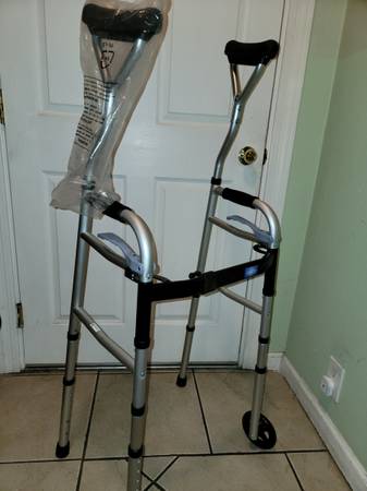 Upright stand walker, green chief model brand  for rehabilitate 1
