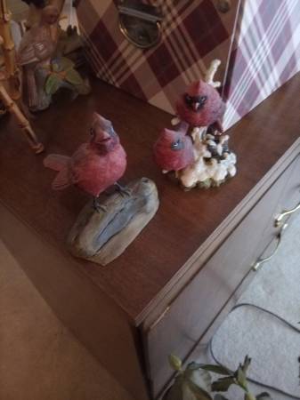Cardinal statues 1