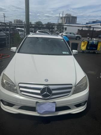 2010 Mercedes Benz C 300 - $5,500 (Stamford CT)63654710838273122