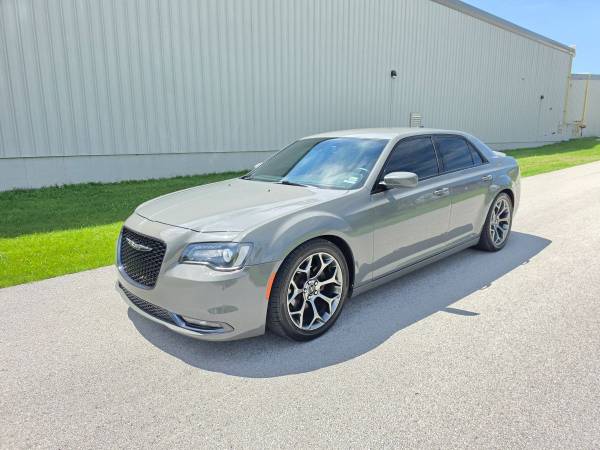 2017 Chrysler 300 - Financing Available! 1