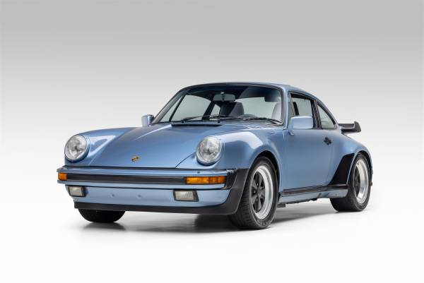 Porsche 911 Turbo (930) de 1986 - $90,00063614242168833124