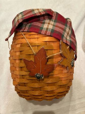 Longaberger fall basket 1