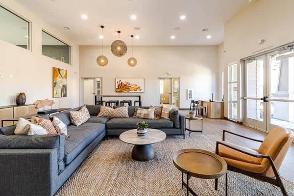 $2,235 / 1br - 724ft2 - Generously Sized Closets with Shelving, Courtyard, Fitness Center (1349 Blossom Ave, Suisun City, CA)63844740894721120