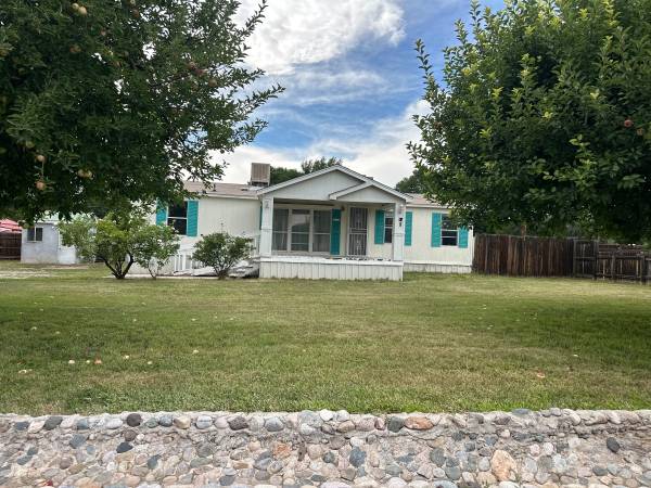 $1,500 / 3br - 3 Bedroom 2 Bath Double-Wide (Chamita)63659885226243120