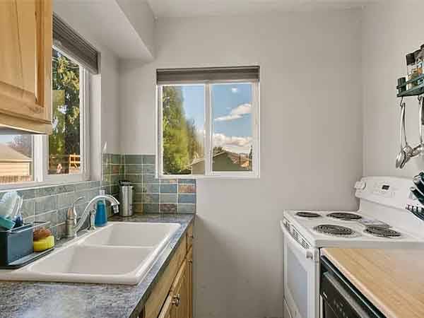 $900 / 1br - Affordable 1 bed 1 ba home!-451 Pearl Street (451 Pearl Street, Wenatchee, WA)63872312782211121