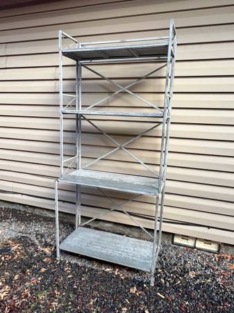 Metal shelf 1