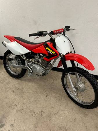 2002 honda xr100