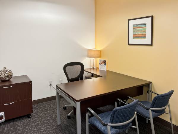 Tech-friendly office available now 1