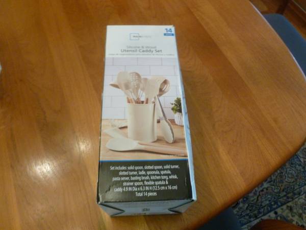 Kitchen Utensil Caddy Set NEW in Box 1