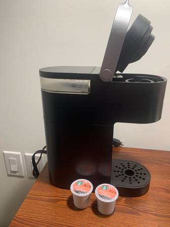 Keurig K-Mini Go Single-Serve K-Cup Pod Coffee Maker 1
