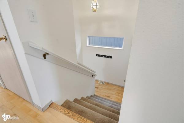 $399,900 / 3br - 1422ft2 - EAST ANCHORAGE GEM! (3832 Sycamore Loop) (Anchorage)64014170622594121