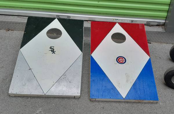 Chicago Cubs and White Sox Bean Bag Toss 1