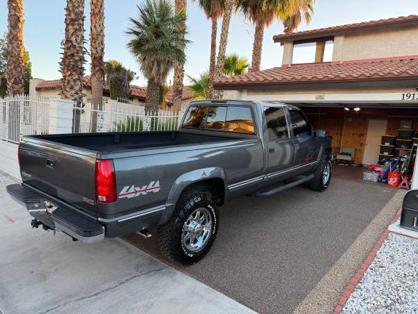 1999 GMC K3500 Crew Cab - Photo 2