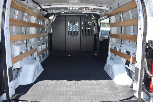 2025 Ford Transit 250 - Photo 11