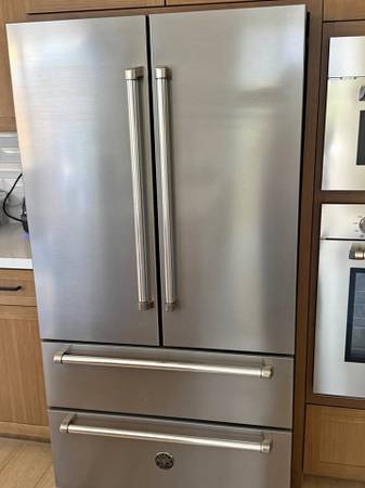 Bertazzoni kitchen appliances - Refrig, Dishwasher and Microwave 1