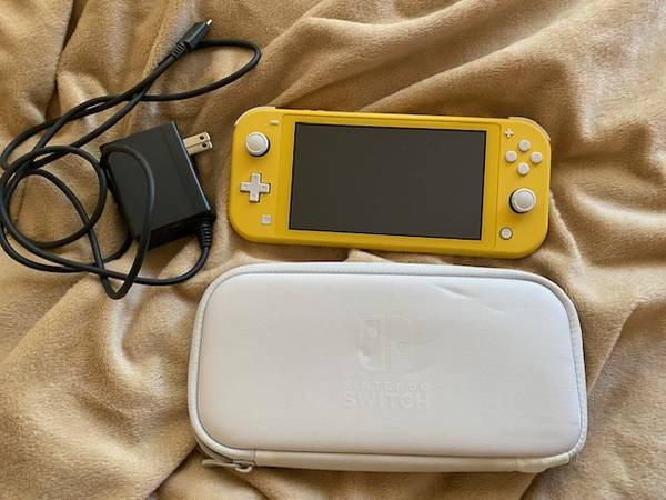 Nintendo Switch Lite HDH-001 - video gaming - by owner