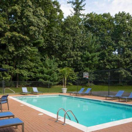 Pet Friendly 2 BR-Unbeatable Amenities & Outdoor BBQs 1
