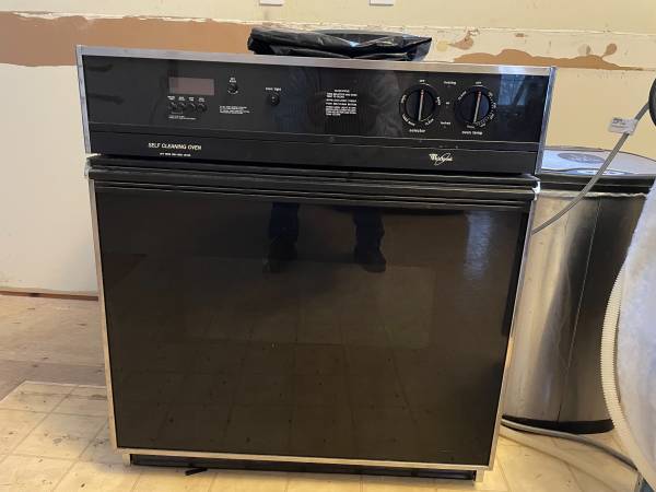 Self Cleaning Whilpool Oven 1
