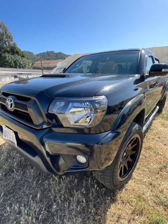 Tacoma larga de 2013 Toyota. PreRunner V6. TRD Sport - $12,500 (hollister)63624065809539124