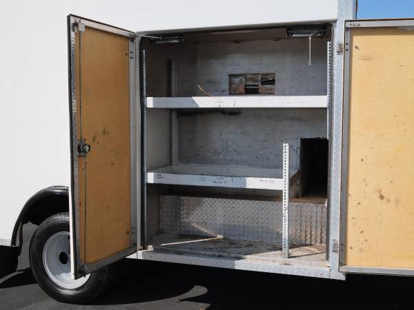 2002 Chevrolet Express G3500 - Photo 12