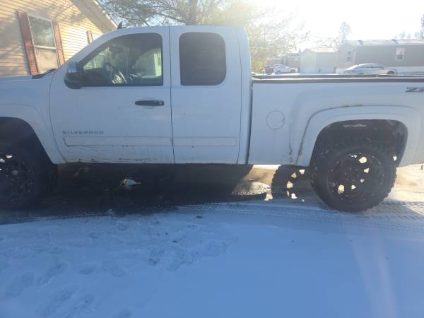 2011 chevy silverado 1