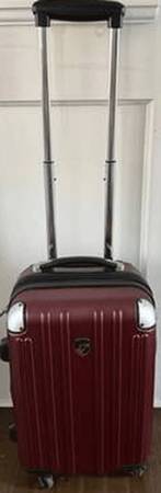 Expandable hard side case luggage suitcase spinner carry on 1