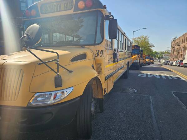 N Y international school buc  2008  FOR SALE - $5,000 (EAST ELMHURST)63654709705473120