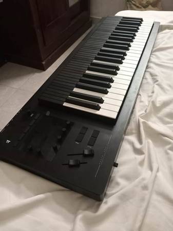 Expressive E Osmose 49-Key 24-Voice Polyphonic Synthesizer 2022 1