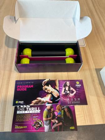 ZUMBA DVD セット販売 大量 ZUMBA Fitness DVD Set - cds / dvds / vhs - by owner
