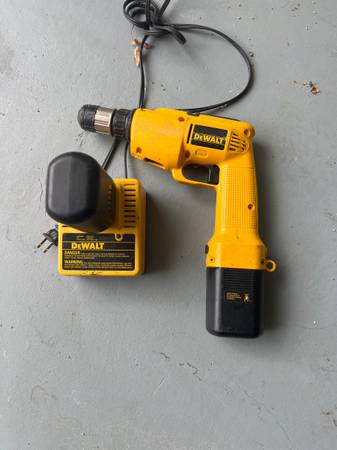 DeWALT drill 1