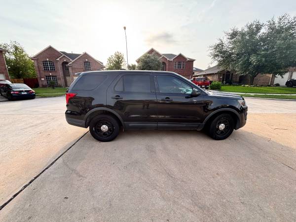Negro Ford Interceptor 2019, 3.5L - $12,000 (Houston)63617036014337121