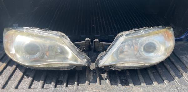 2014 Subaru wrx oem headlights 1