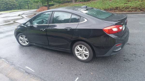 2017 Chevy Cruze LT RS1 ruedas ahorro de gasolina...,................ - $4,900 (Atlanta Georgia)63621001702275122