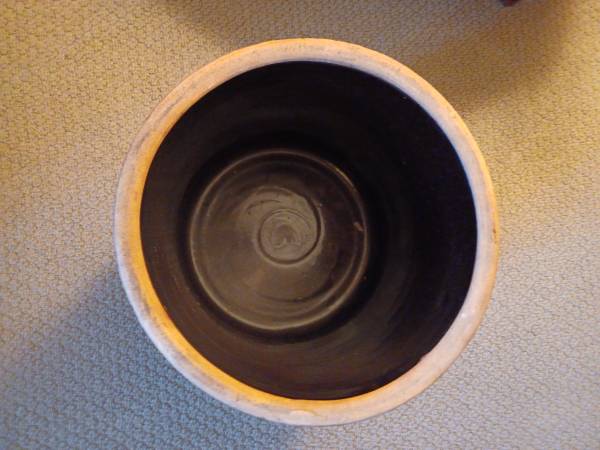 Antique 2 tone Stoneware Crock 6 Gal Nelson McCoy - $125 (Worcester/Skippack)63471177938435121