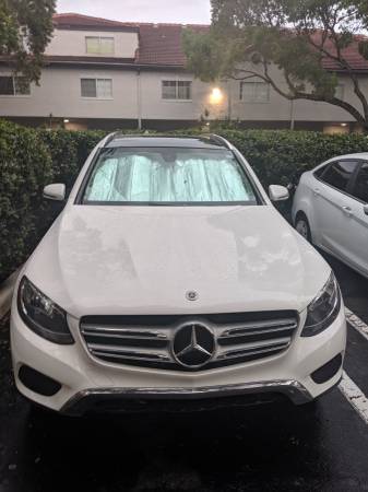 2017 Mercedes Benz - GLC 300 for sale - $15,000 (Coral Springs)63479388760451121