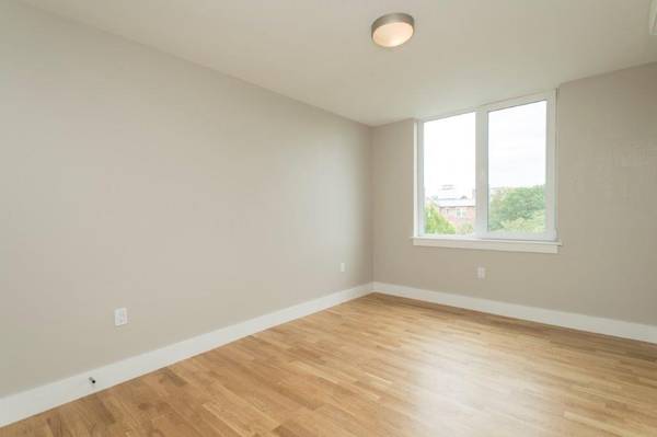 $4,250 / 2br - Harvard St 2 Bed  Cat OK JUNE 8 (Mid Cambridge)63614178691203122