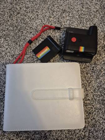 Polariod Go Instant Camera Generation 2 1