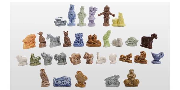 Wade figurines complete sets #2 Endangered Species Circus Pet Store 1