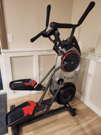 Bowflex MAX Trainer M5 1