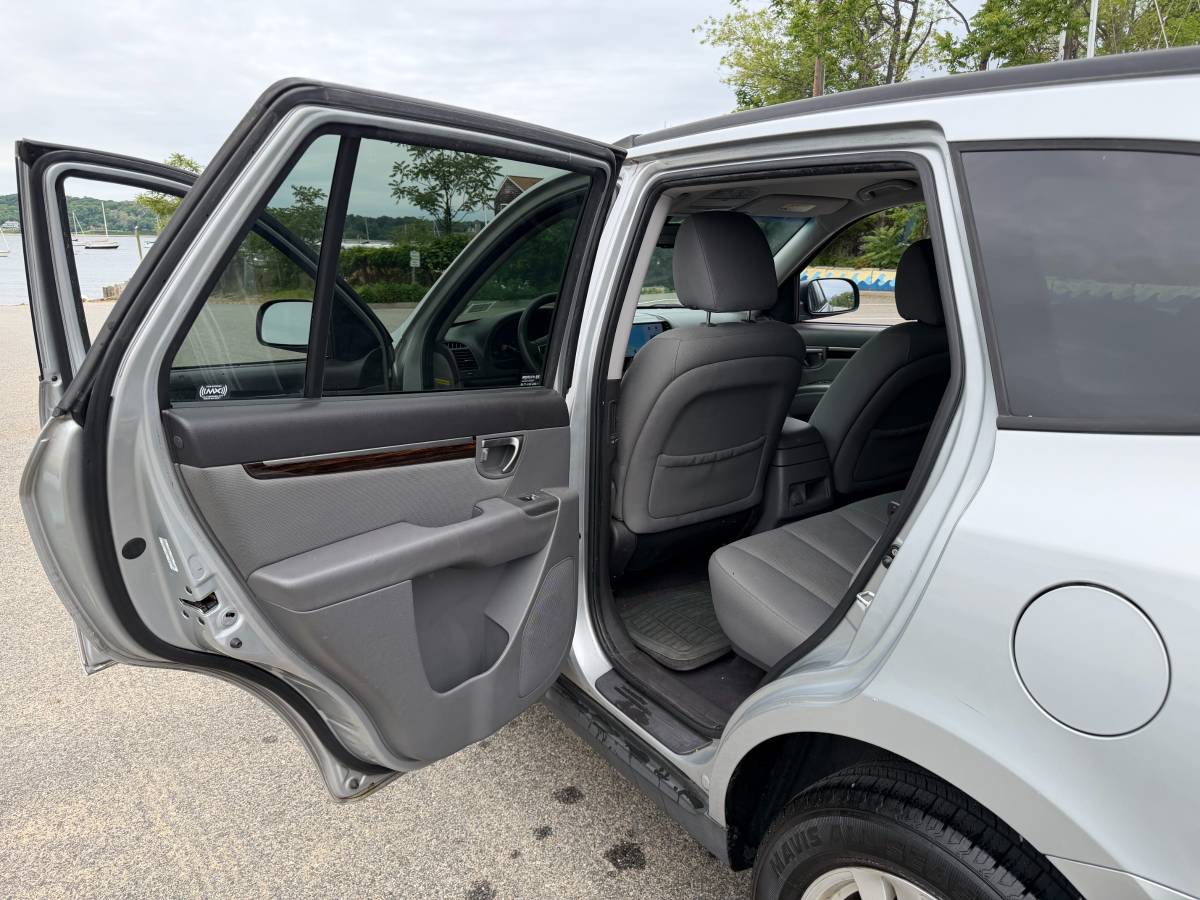2010 Hyundai Santa Fe GLS AWD - CarPlay, Backup Cam, Well Maintained