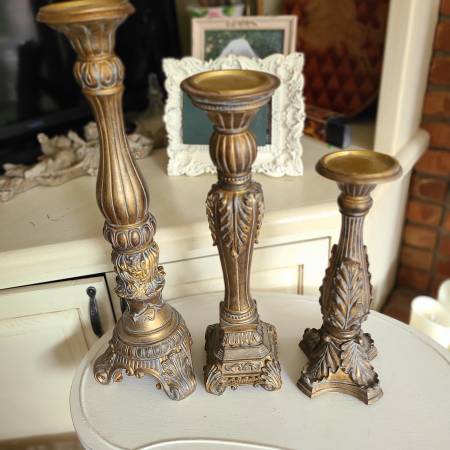 Fitz y Floyd, porta velas antiguos con diseño ornamental estilo francés - $20 (F5abd4b0025f186d7b554f29ac46d37c68ffea7b.1Mukilteo)63471460918275121